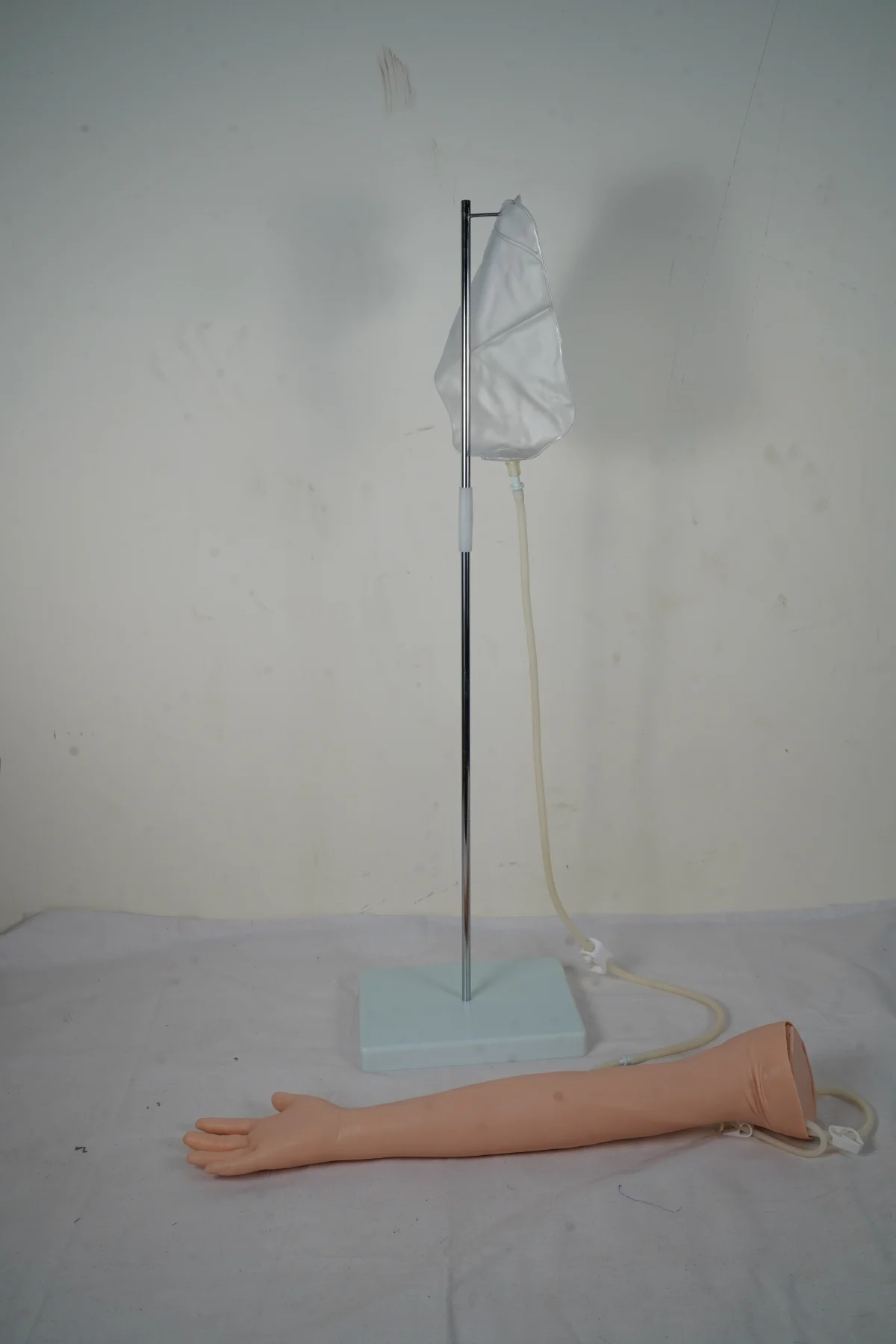 IV Training Hand